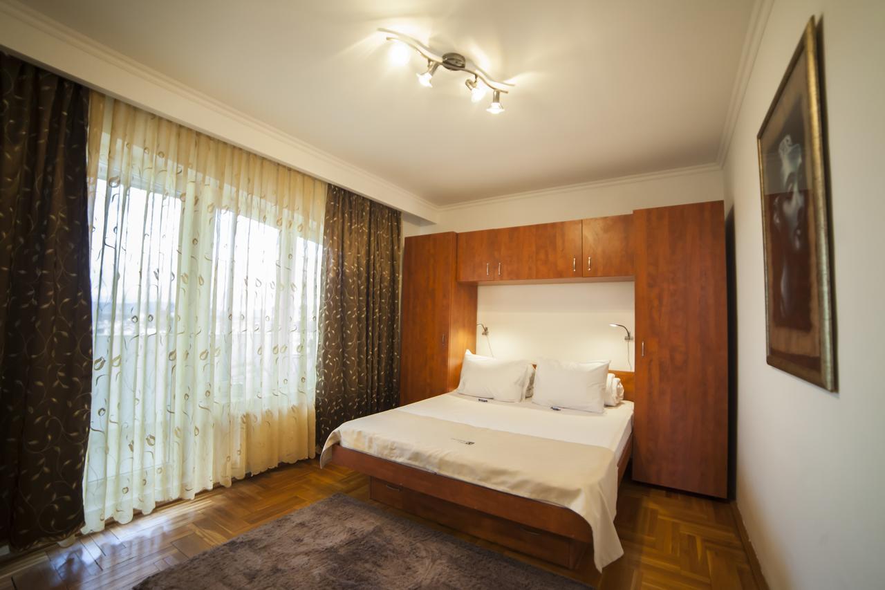 Business Class Apartment Cluj Napoca Bagian luar foto